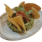 Guacamole y totopos